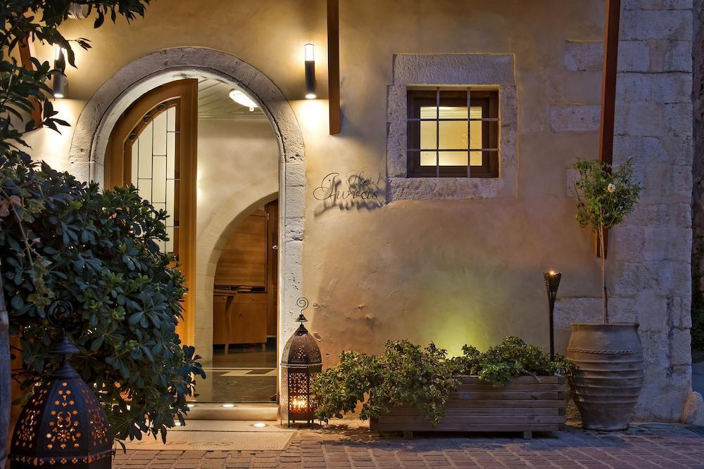 Ionas Boutique Hotel 하니아 외부 사진